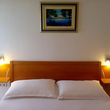 Petra Apartment Baska Voda